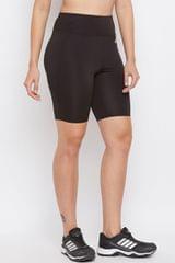 Clovia Snug Fit Active Shorts in Black - Quick-Dry