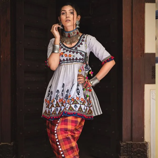 Pure White Angarkha Yoke & Dhingli Embroidered Kedia & Checks Tulip Pants Set