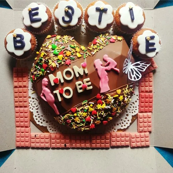 Mom To Be Heart Choco Pinata Cake With Six Cupcakes Inside