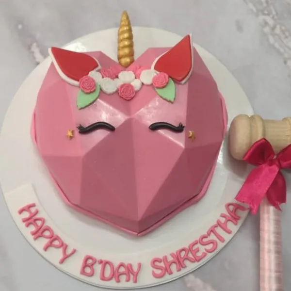 Unicorn Theme Pinata Cake