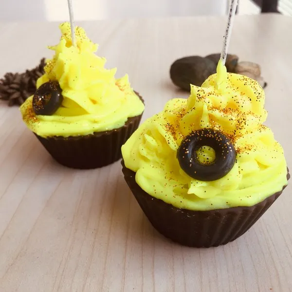 Honey Vanilla Cupcake Candle