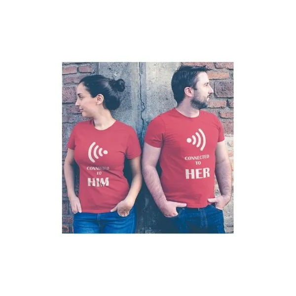 Connect to her Round Neck Half Sleeves Couple T-Shirt (Red)