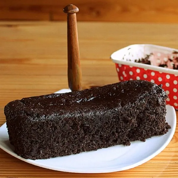 72% Dark Chocolate Cake