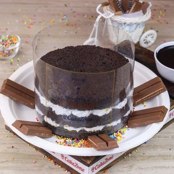 Kit Kat Pull Me Up Cake