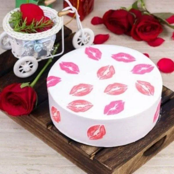 Love & Kisses Lips Black Forest Cake