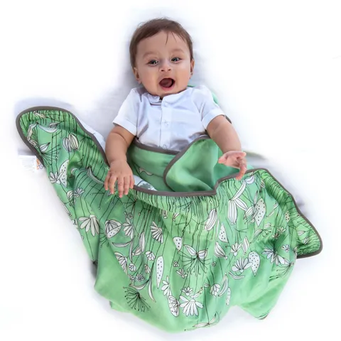 TinyLane Jumbo Gift Set - All Baby Essential - ( 1 Baby Blanket + 1 Jhabla + 1 Cap, Booties, Mittens set + 1 Design Swaddle + 1 Classic White Swaddle + 1 Bib + 2 Napkins)