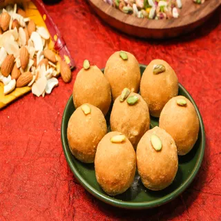 Besan Laddu 500 gm