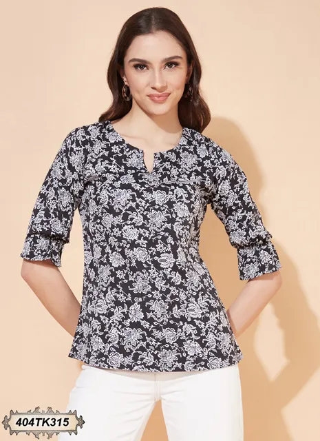BLACK AND WHITE FLORAL PRINTED TOP