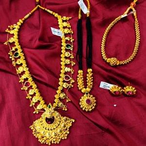 Golden Heavy Look Maharashtrian Jewellery Combo