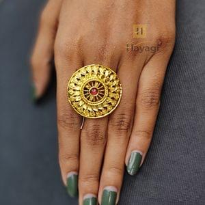 Designer Finger Ring In Round Shape