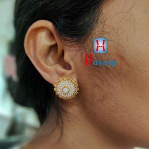 Pearl Studs- Round Pearl Stud Traditional Online