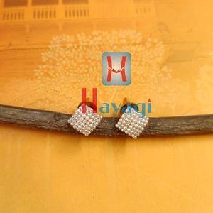 Pearls Studed Square Shape Design