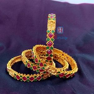 Laxmi Design Bangle Set In Multi Colour Stoned