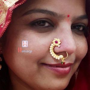 Delicate High Gold Plating Pink Stone Nath (Press)