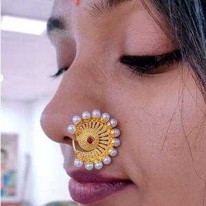 Karwari Nath- Golden Karwari Nath Pearls Stimulated