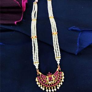 Traditional Moti Haar With Pink Stoned Broad Pendant