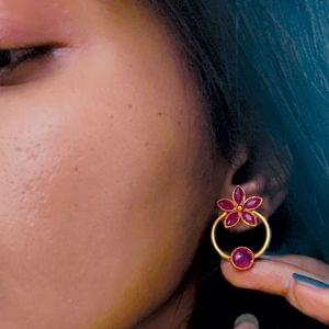 Geru Earrings- Ring Design Floral Studd Earrings