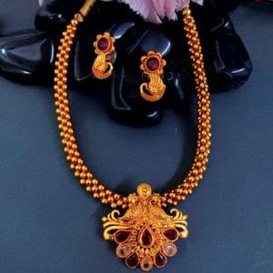 Thushi Plain Geru Finish Peacock Pendant