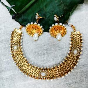 Antique Gold Finish Pearl Short Necklace Set