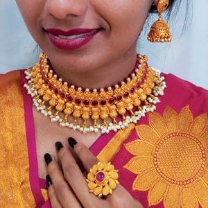 Broad Geru Polish Choker Traditional Maharashtrian Jewellery