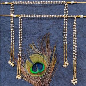 Beautifully Designed Pearl Mundavalya With Golden Chain Online
