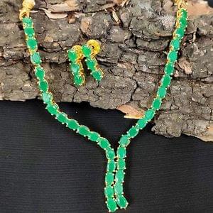 Green Rich Look Ruby Necklace Set