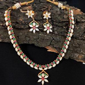 Multicolour Stones & Pearls Necklace