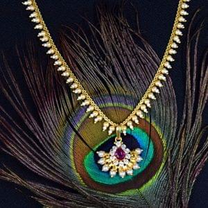 Pearl Necklace, Petal Shape Pendant Online_Hayagi(Pune)